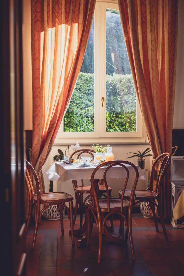 Albergo Ristorante Pasqui Rocca San Casciano Exteriör bild