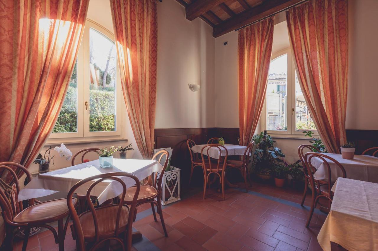 Albergo Ristorante Pasqui Rocca San Casciano Exteriör bild