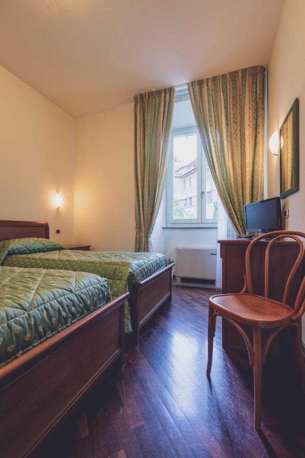 Albergo Ristorante Pasqui Rocca San Casciano Exteriör bild